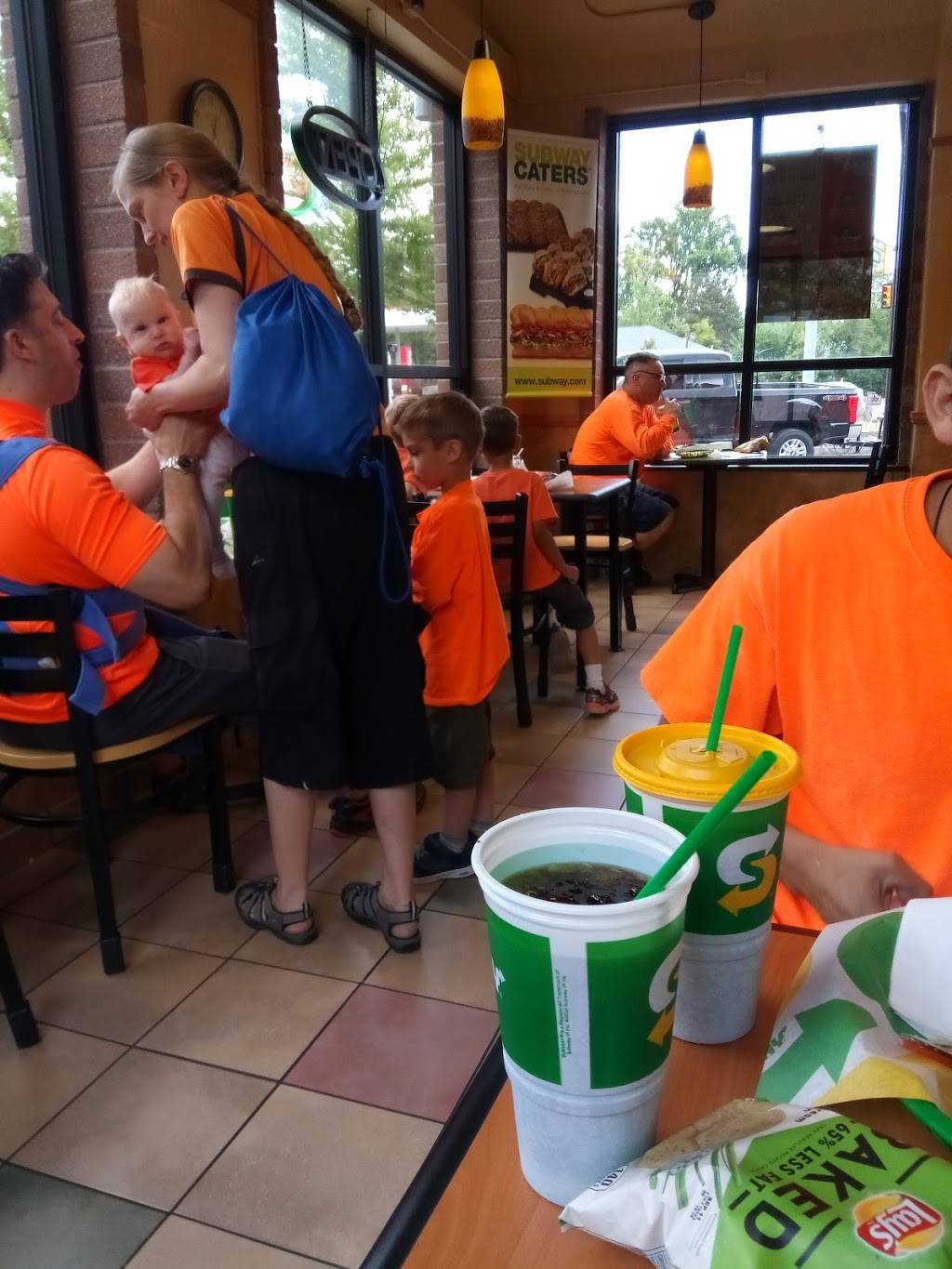 Subway | restaurant | 1251 N Maple Rd, Ann Arbor, MI 48103, USA | 7342136150 OR +1 734-213-6150