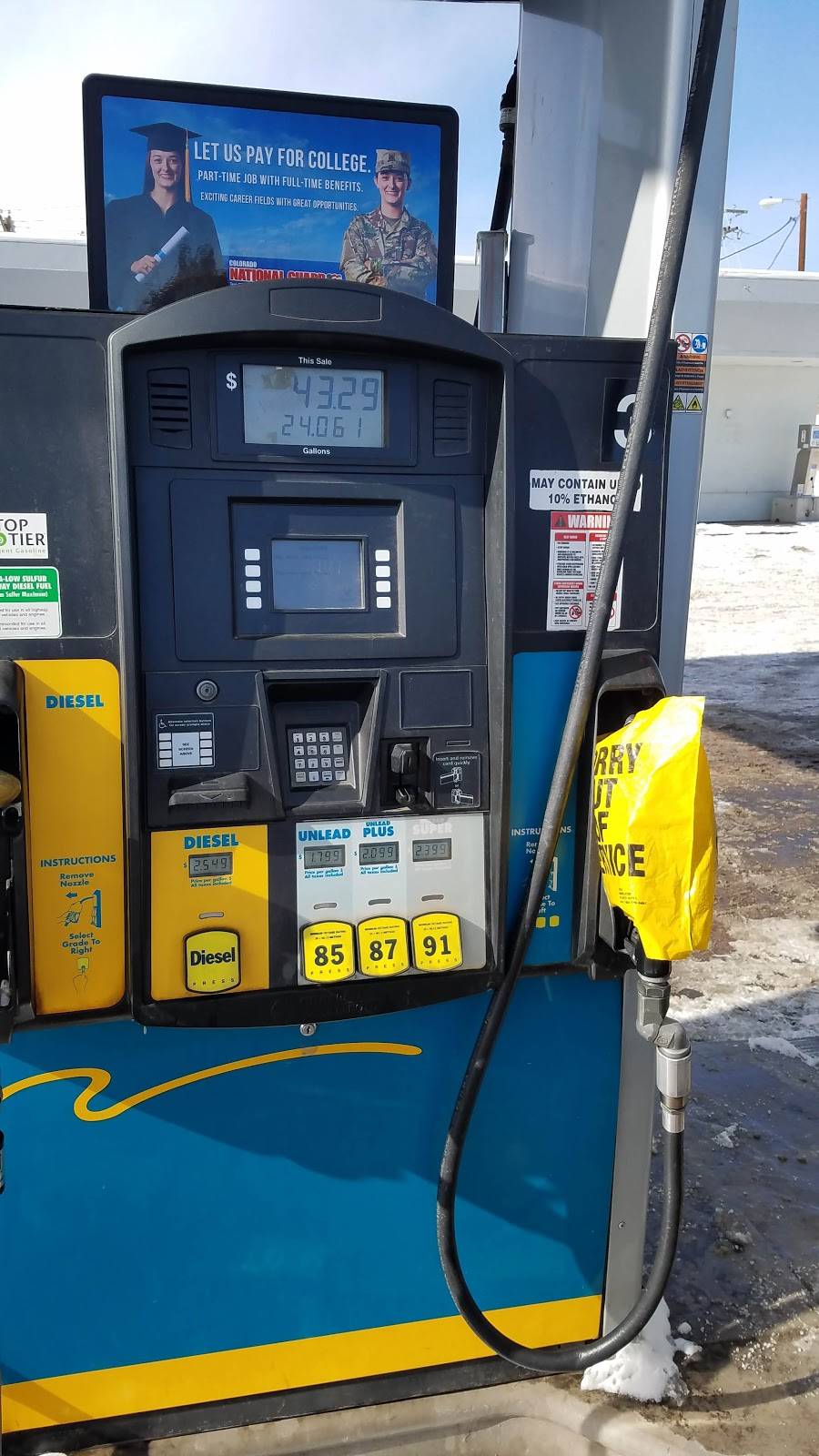 Valero | restaurant | 1945 Federal Blvd, Denver, CO 80204, USA | 3034805388 OR +1 303-480-5388