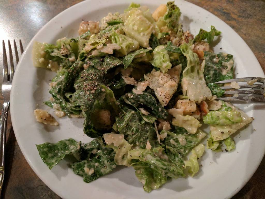 Gold Vine Grill | restaurant | 6028 Grizzly Flat Rd, Somerset, CA 95684, USA | 5306264042 OR +1 530-626-4042