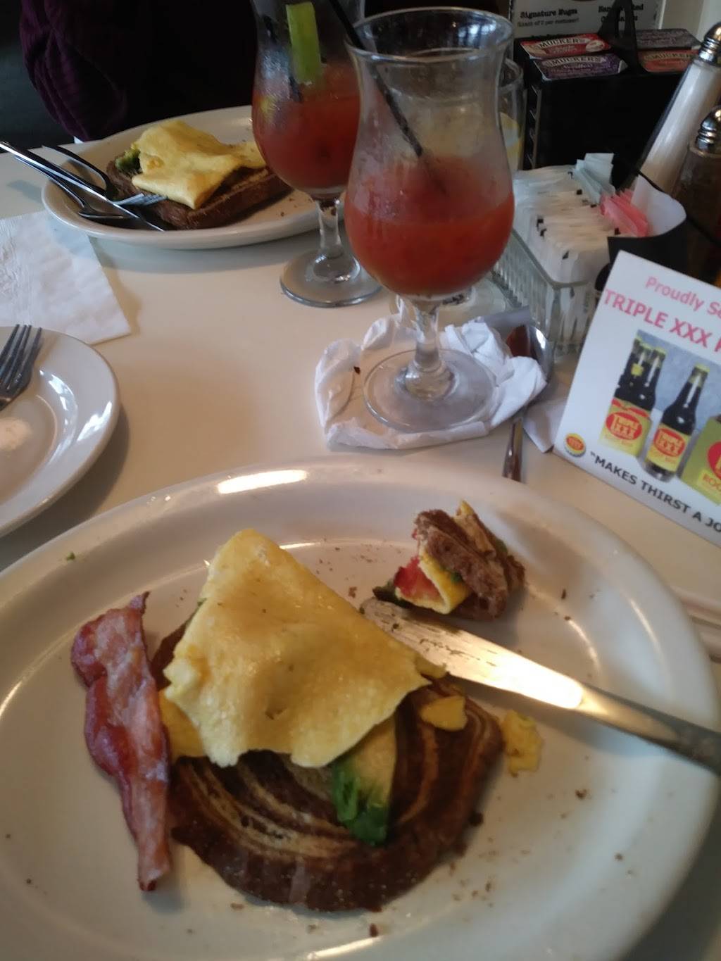 The Club Car Grille | restaurant | 6225 D Ave W, Kalamazoo, MI 49009, USA | 2697751267 OR +1 269-775-1267