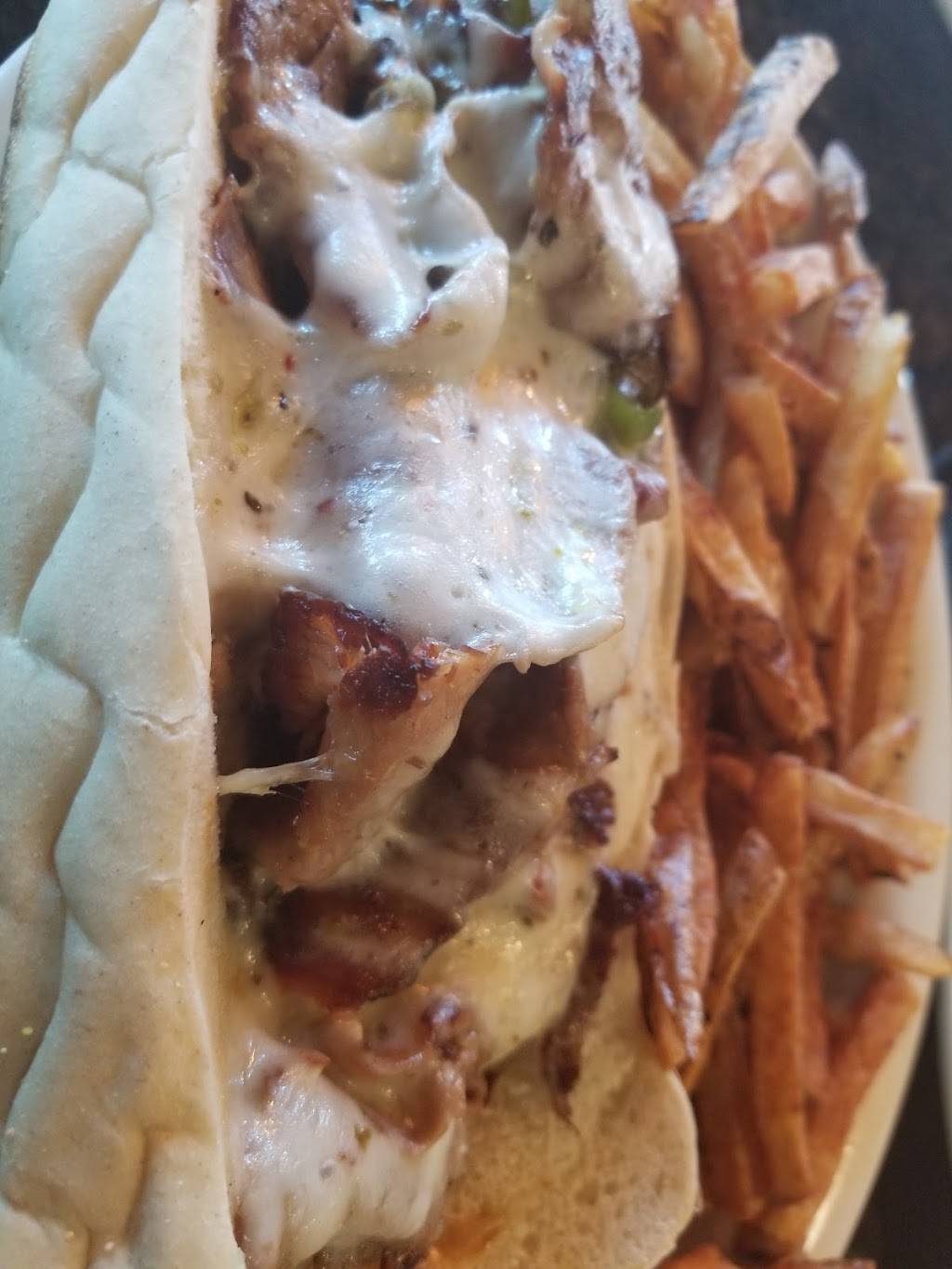 Amici Grill and Pizzeria | restaurant | 3808 Ridge Rd, Highland, IN 46322, USA | 2199237300 OR +1 219-923-7300