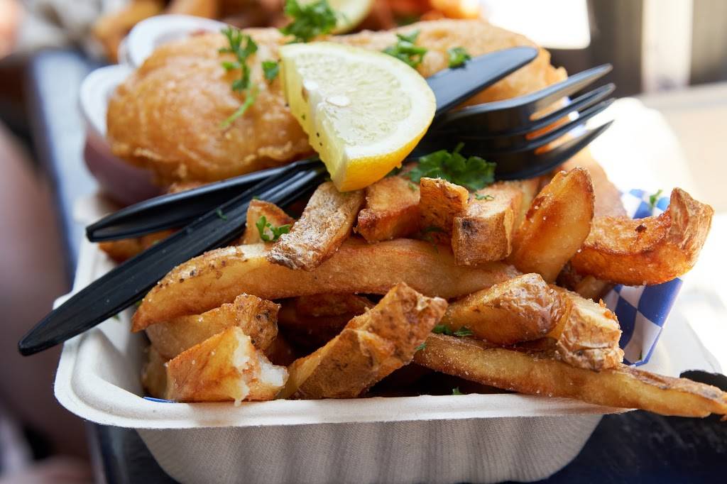 The Wee Chippy | restaurant | 1301 Ocean Front Walk, Venice, CA 90291, USA | 3104500077 OR +1 310-450-0077