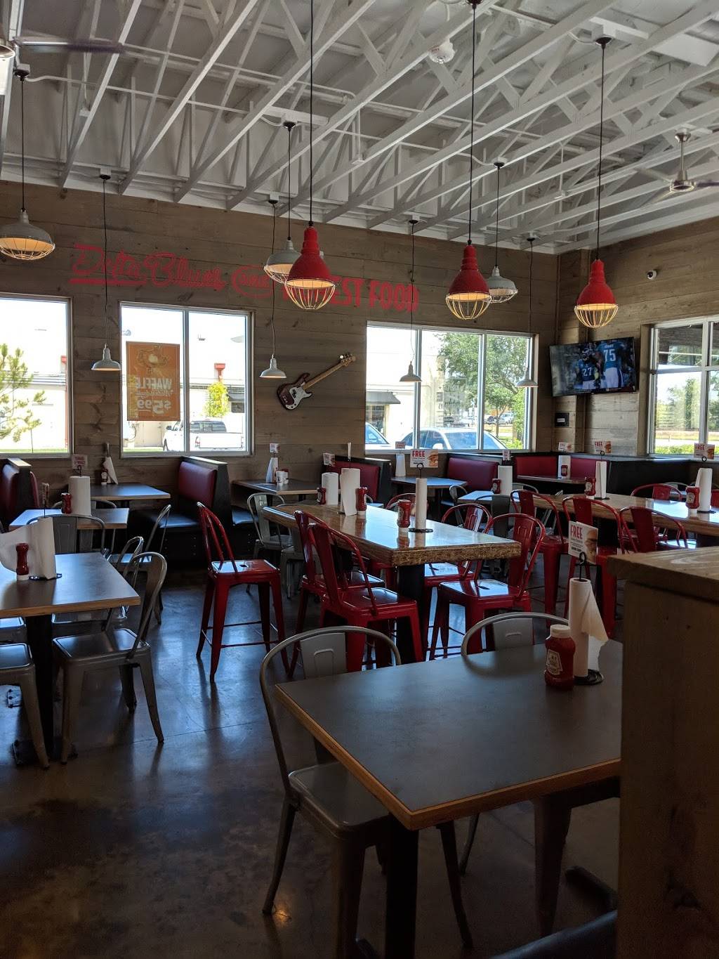 Slim Chickens | restaurant | 30255 TX-494 Loop, Kingwood, TX 77339, USA | 8326445928 OR +1 832-644-5928