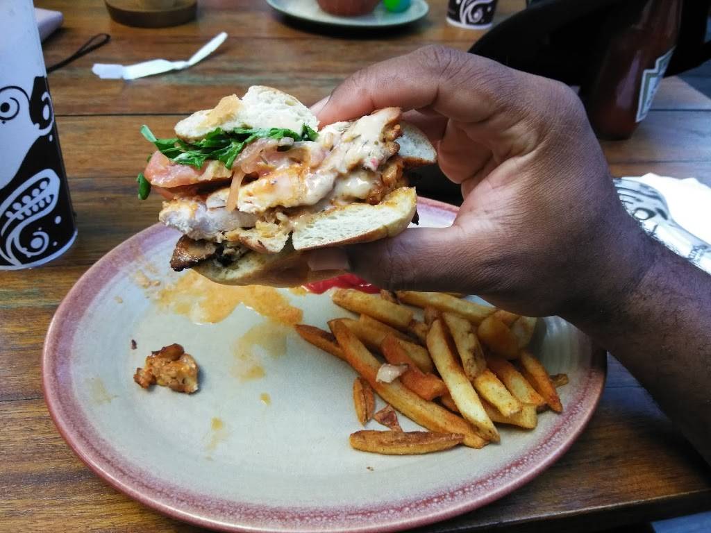 Lebanese Taverna | restaurant | 1101 S Joyce St, Arlington, VA 22202, USA | 7034158681 OR +1 703-415-8681