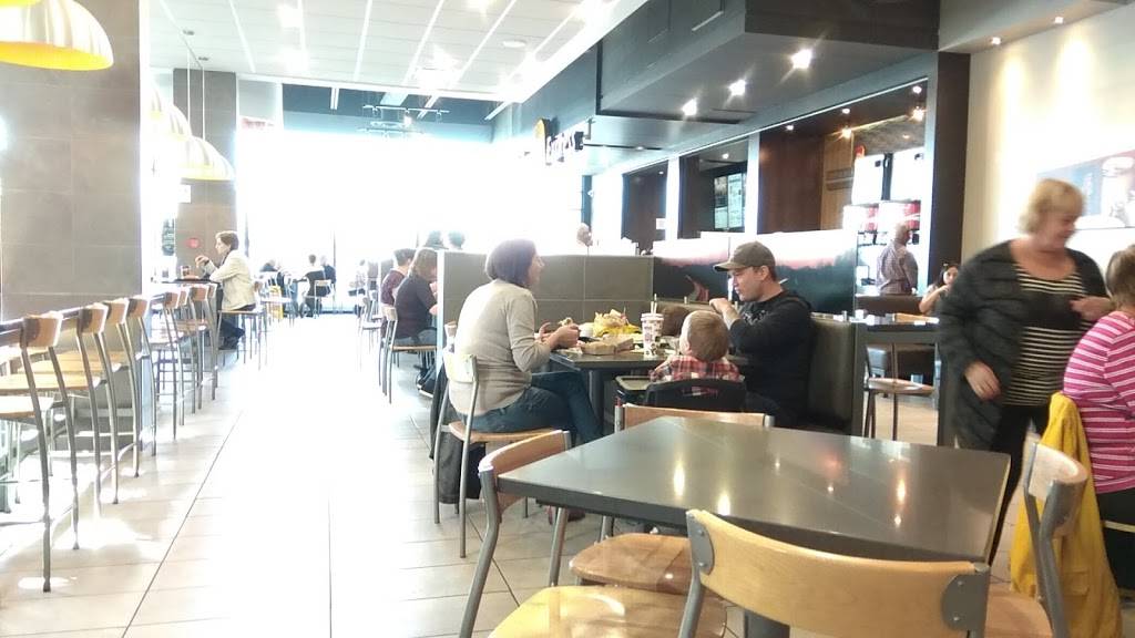 McDonalds | cafe | 180 Rang du Moulin Rouge, Saint-Léonard-dAston, QC J0C 1M0, Canada | 8192530173 OR +1 819-253-0173