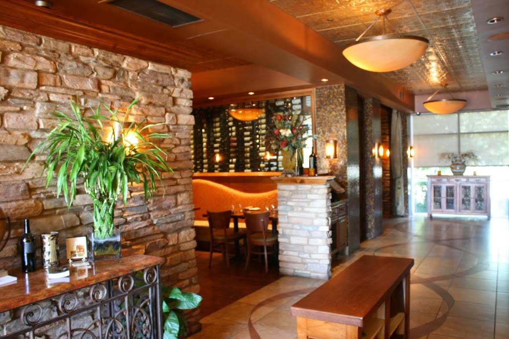 Five | restaurant | 1110 E Champlain Dr, Fresno, CA 93720, USA | 5594345553 OR +1 559-434-5553