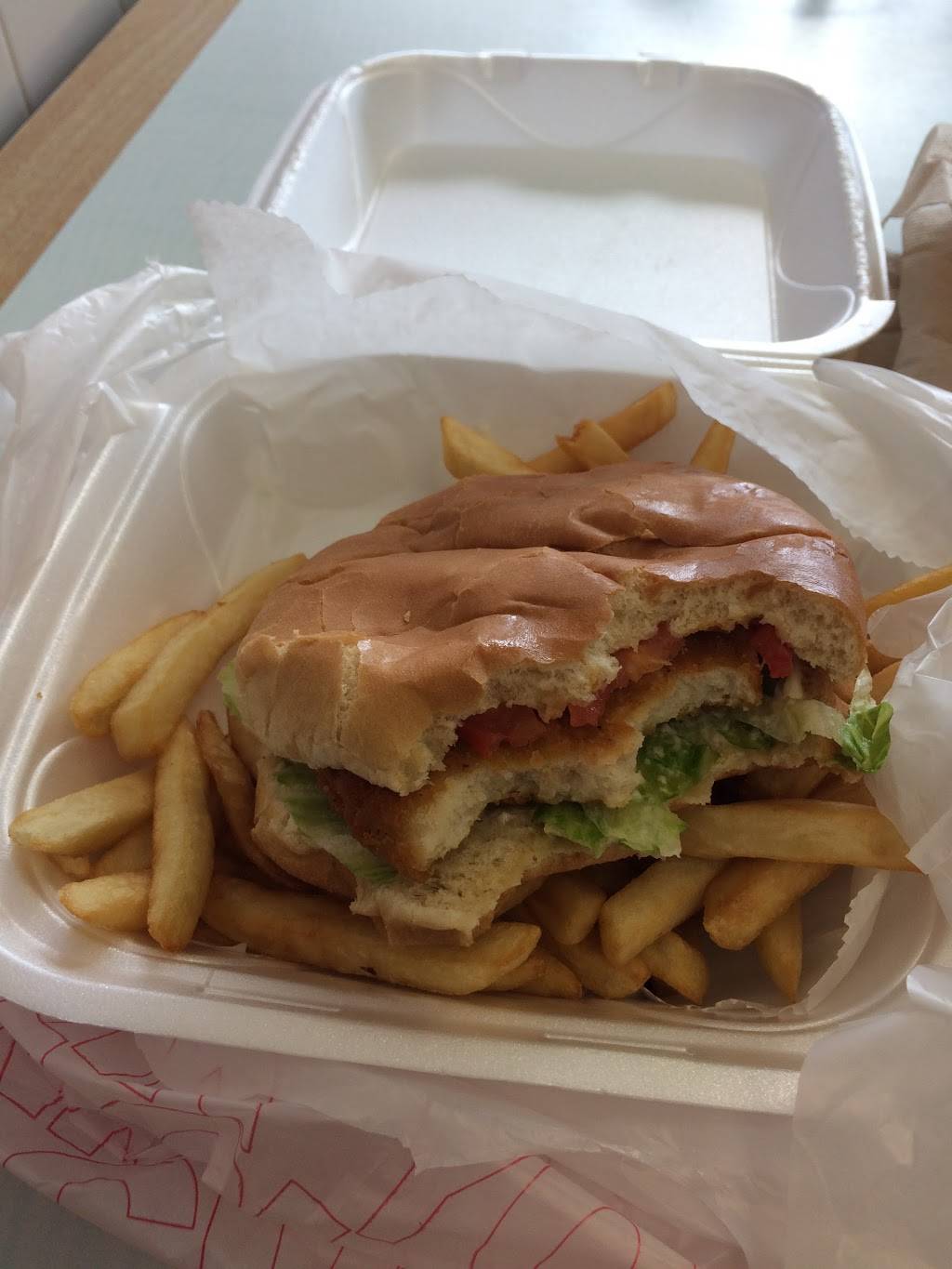 Kings Fried Chicken | restaurant | 2216 34th St S, St. Petersburg, FL 33711, USA | 7272019659 OR +1 727-201-9659