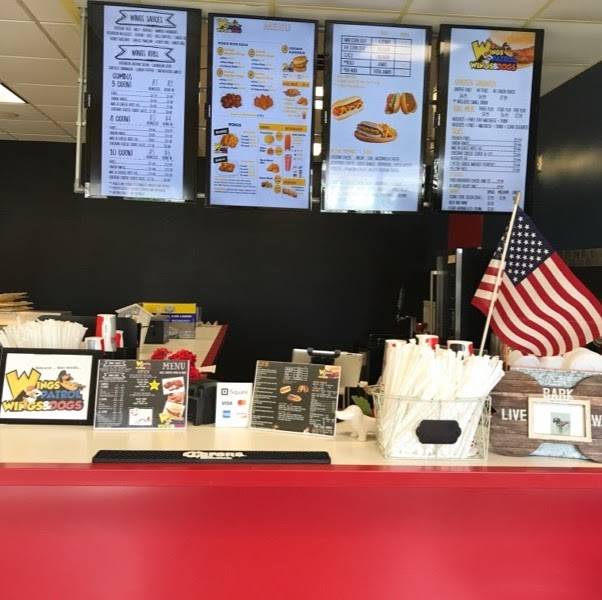 Wings Patrol | restaurant | Mall, 1441 Tamiami Trail Unit 591, Port Charlotte, FL 33948, USA | 9412005939 OR +1 941-200-5939