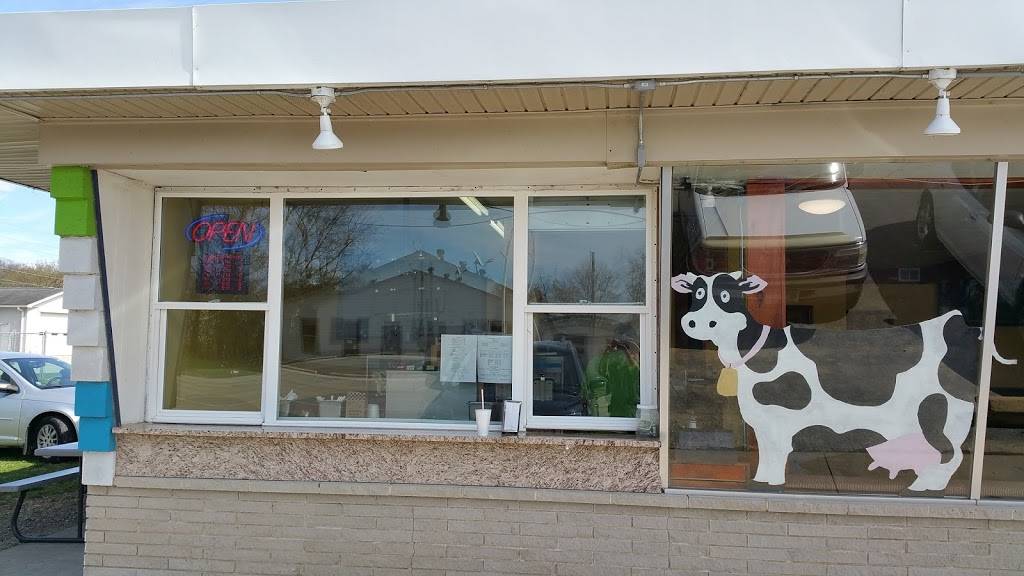 Christophers Corner | restaurant | 326 S 1st St, Pacific, MO 63069, USA | 6362577700 OR +1 636-257-7700