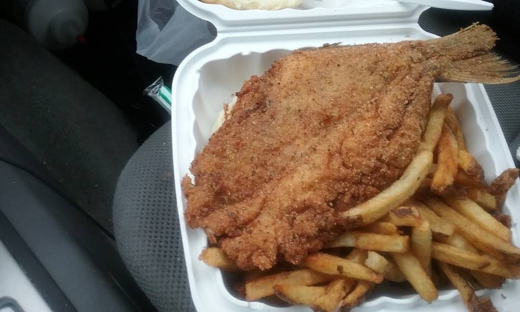 The Crab Galley | restaurant | 7410 Laurel Bowie Rd, Bowie, MD 20715, USA | 3012626494 OR +1 301-262-6494