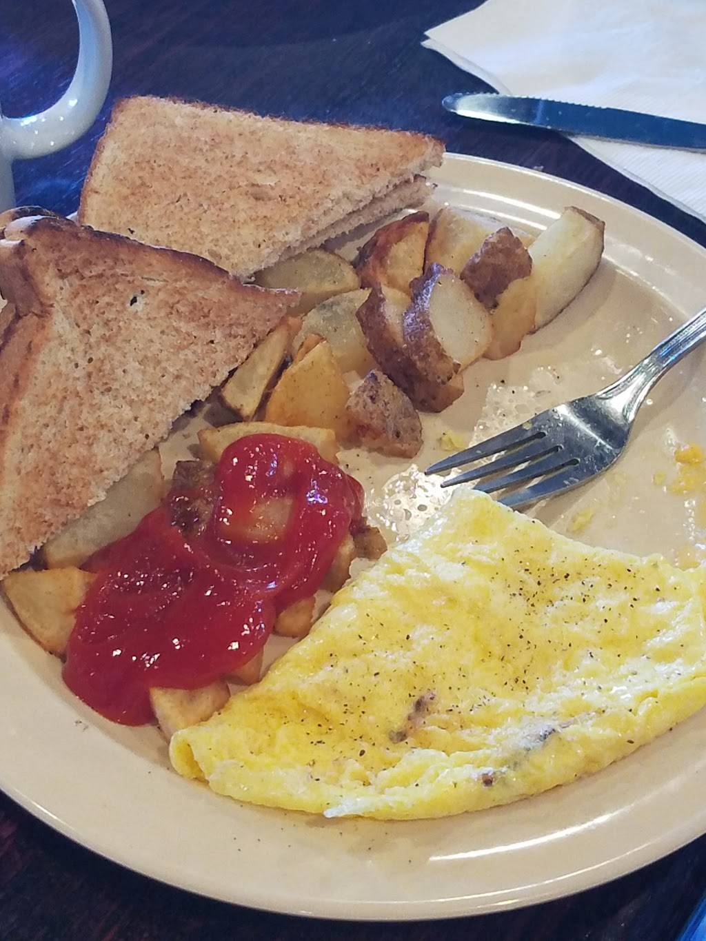 The 19th hole Bar and Grille | restaurant | 111 South La Cañada Drive, Green Valley, AZ 85614, USA | 5203994653 OR +1 520-399-4653