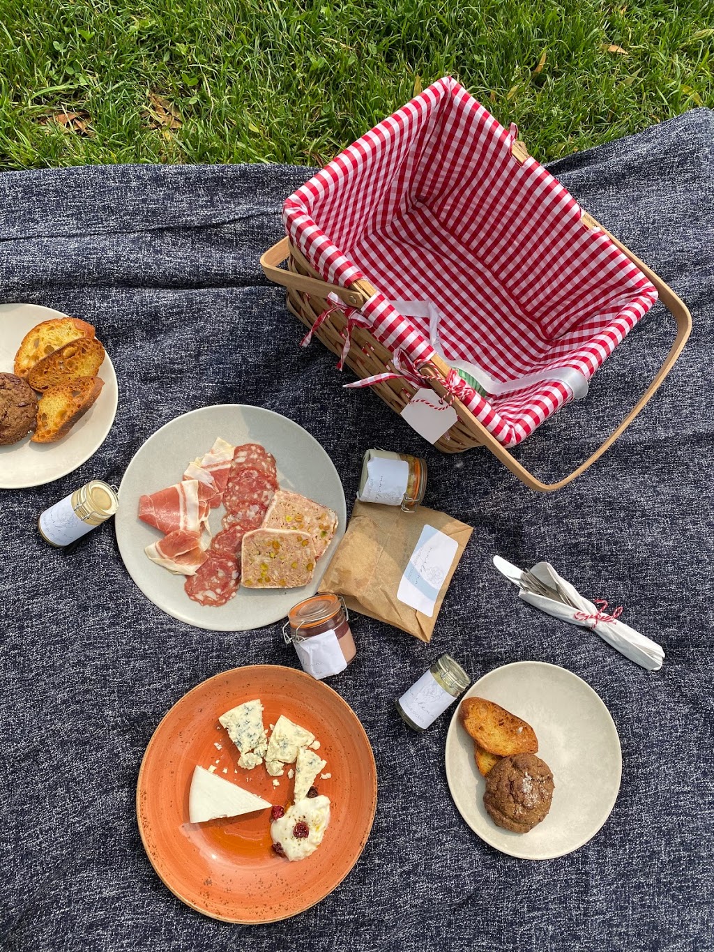 Marlena Restaurant | restaurant | 300 Precita Ave, San Francisco, CA 94110, USA | 4154005997 OR +1 415-400-5997