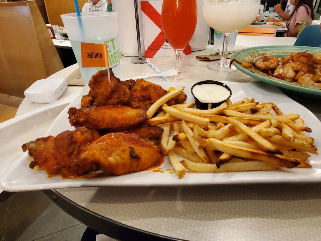 Island Wing Company | restaurant | 981 Palm St, Destin, FL 32541, USA | 8508372999 OR +1 850-837-2999