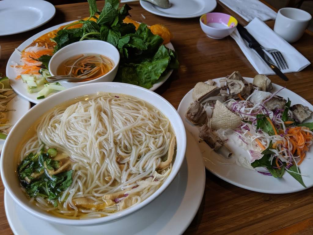 Pho Le Restaurant | restaurant | 1356 Dorchester Ave, Boston, MA 02122, USA | 6175066294 OR +1 617-506-6294