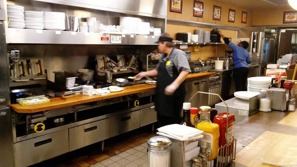 Waffle House | meal takeaway | 1000 South GA-155 S, McDonough, GA 30253, USA | 7709148595 OR +1 770-914-8595