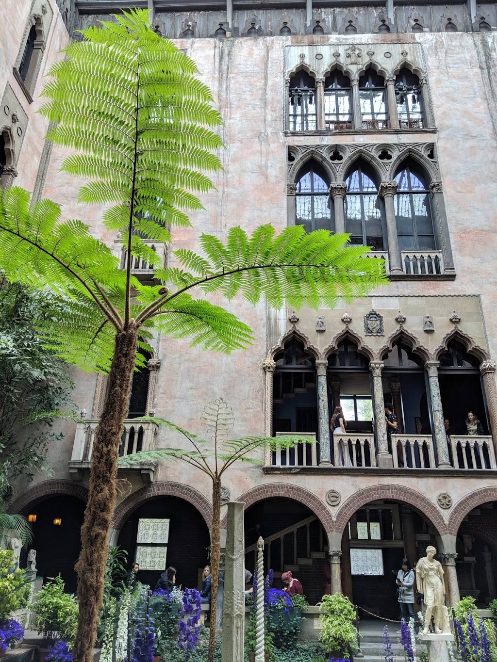 Café G | restaurant | 25 Evans Way, Boston, MA 02115, USA | 6175661088 OR +1 617-566-1088