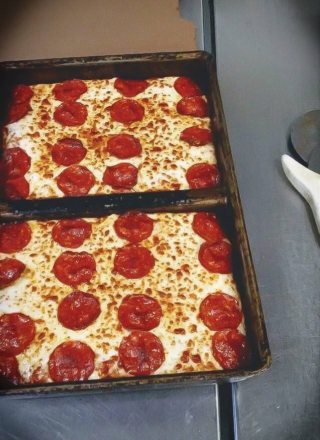 Little Caesars Pizza | meal takeaway | 1126 W Pearce Blvd, Wentzville, MO 63385, USA | 6368870899 OR +1 636-887-0899