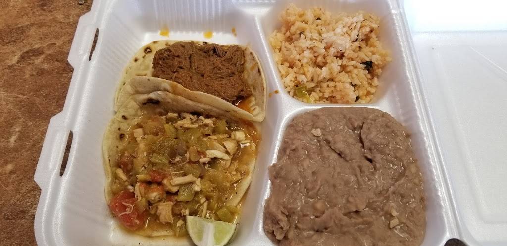 La Mesa Tortillas | restaurant | 7823 E Broadway Blvd, Tucson, AZ 85710, USA | 5202985966 OR +1 520-298-5966