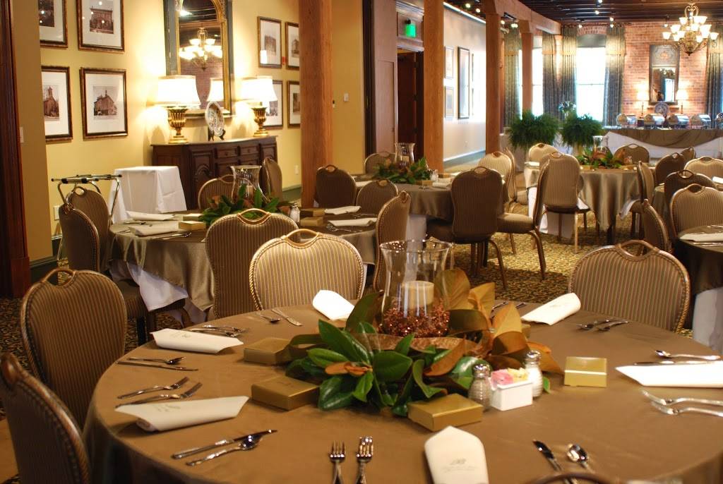 Central | restaurant | 129 Coosa St, Montgomery, AL 36104, USA | 3345171155 OR +1 334-517-1155