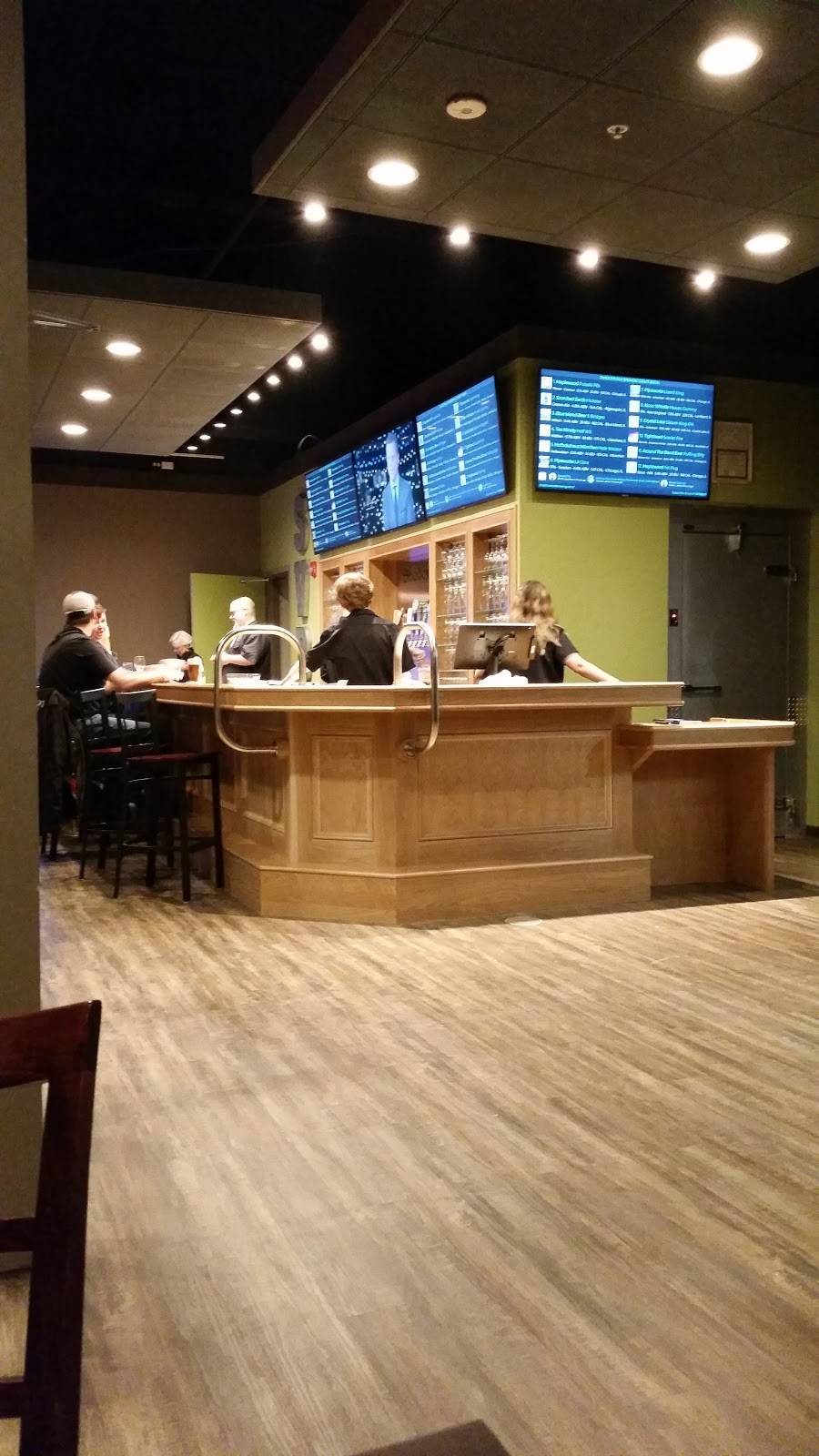 ShadowView Brewing | restaurant | 2400 Lake Shore Dr, Woodstock, IL 60098, USA | 8153085600 OR +1 815-308-5600