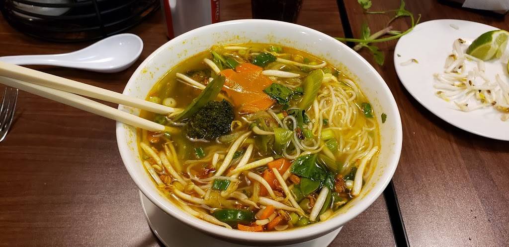 Pho Bistro | restaurant | 16317 N Santa Fe Ave Suite C, Edmond, OK 73013, USA | 4052257974 OR +1 405-225-7974