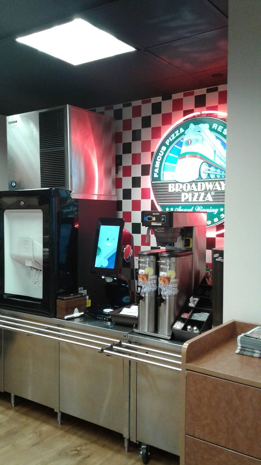 Broadway Fast & Fresh Featuring Broadway Pizza | restaurant | 200 South 6th St #270, Minneapolis, MN 55402, USA | 6123329150 OR +1 612-332-9150