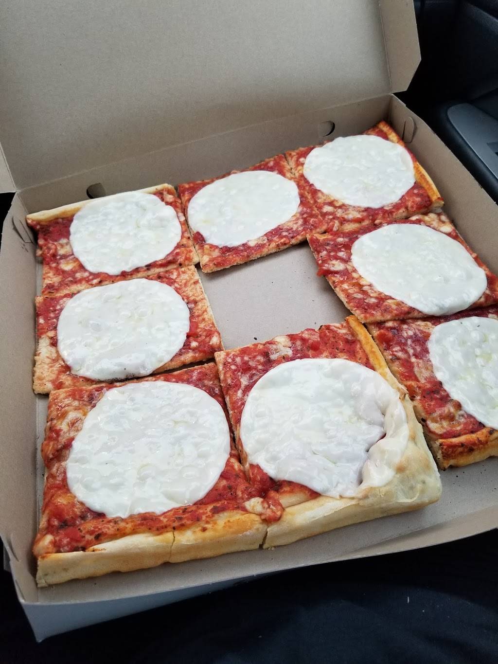 Cristys Pizza | restaurant | 1 Riverview Terrace, Hampton, NH 03842, USA | 6039294496 OR +1 603-929-4496