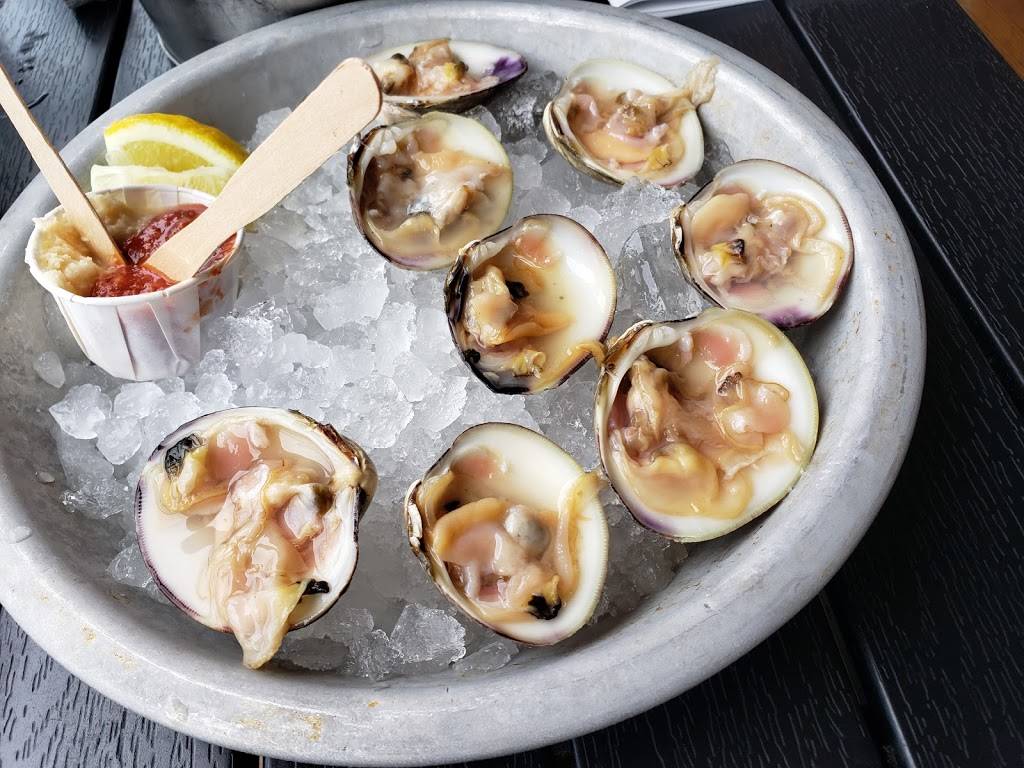 Sea Level Oyster Bar | restaurant | 94 Wharf St, Salem, MA 01970, USA | 9787410555 OR +1 978-741-0555