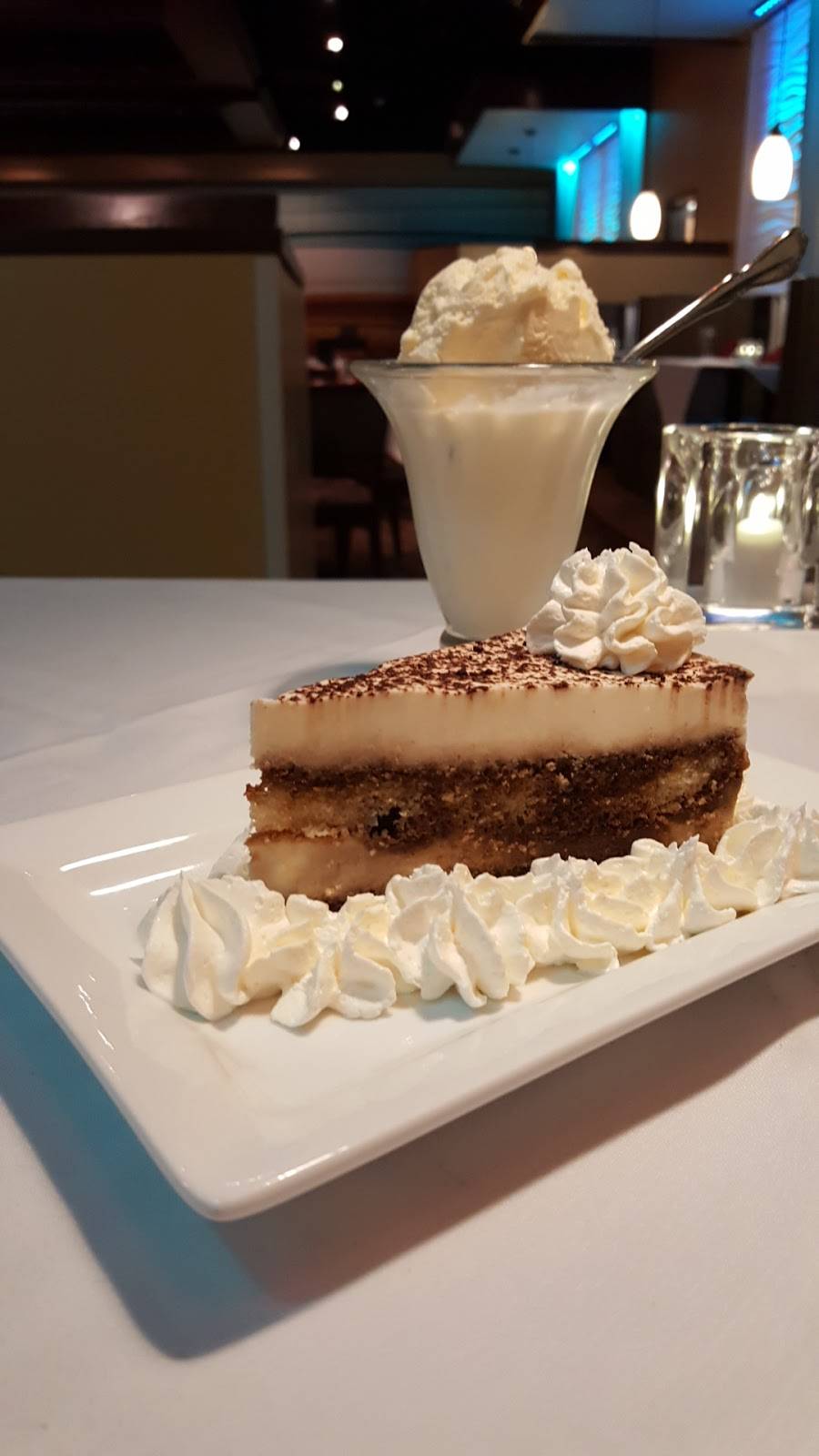 Bistro Eleven 21 | restaurant | 1121 E Main St, Blytheville, AR 72315, USA | 8707621432 OR +1 870-762-1432