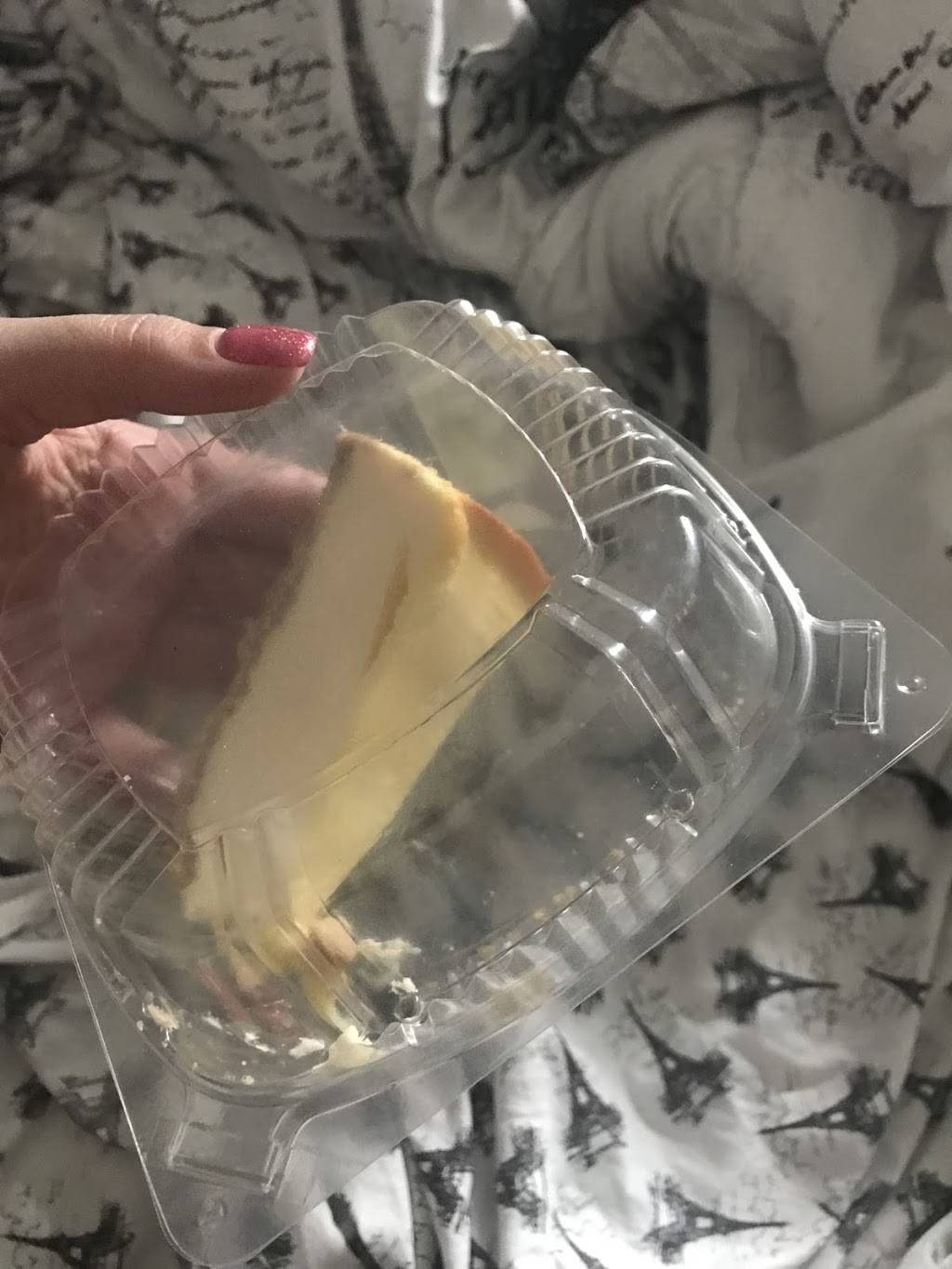 Ranas Pizzeria | restaurant | 674 Avenue A, Bayonne, NJ 07002, USA | 2018232222 OR +1 201-823-2222