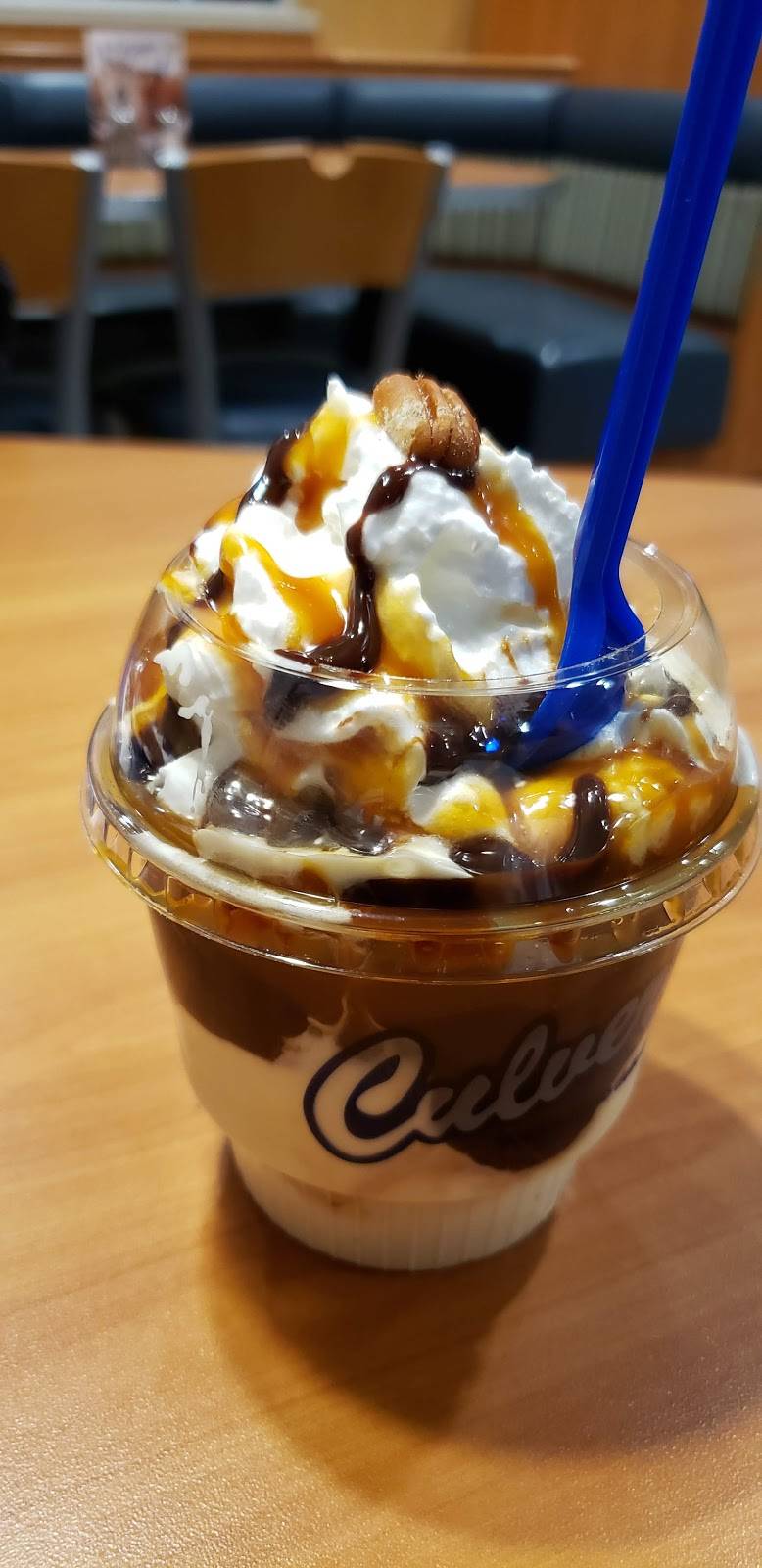 Culvers | restaurant | 92 E Auburn Rd, Rochester Hills, MI 48307, USA | 2482932200 OR +1 248-293-2200