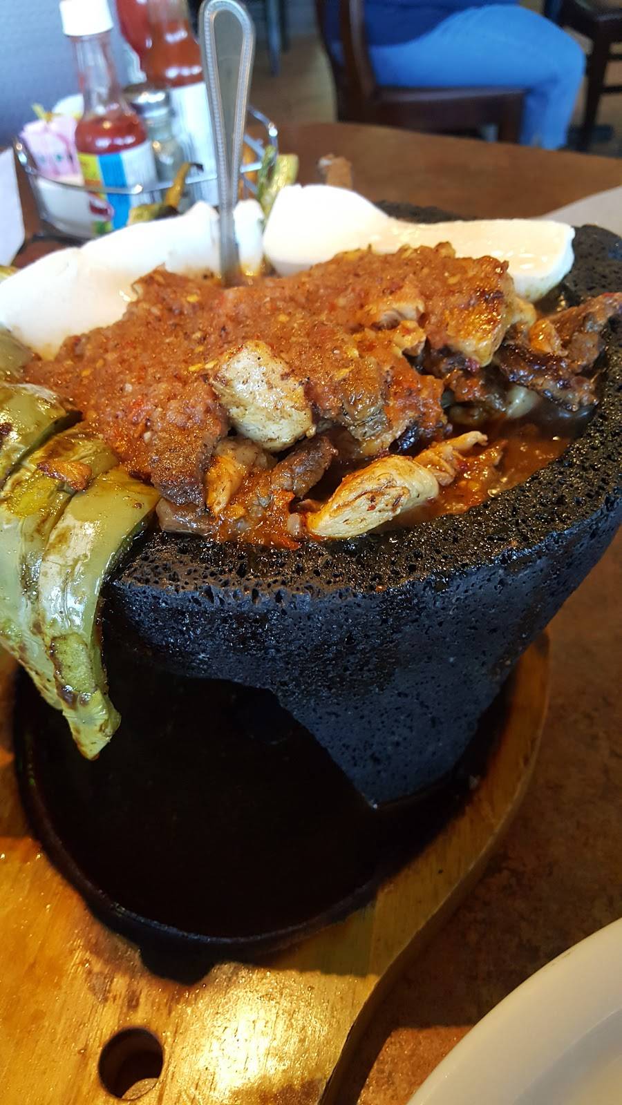 Casa Flores Restaurant | restaurant | 400 E Kettleman Ln #5, Lodi, CA 95240, USA | 2093650559 OR +1 209-365-0559