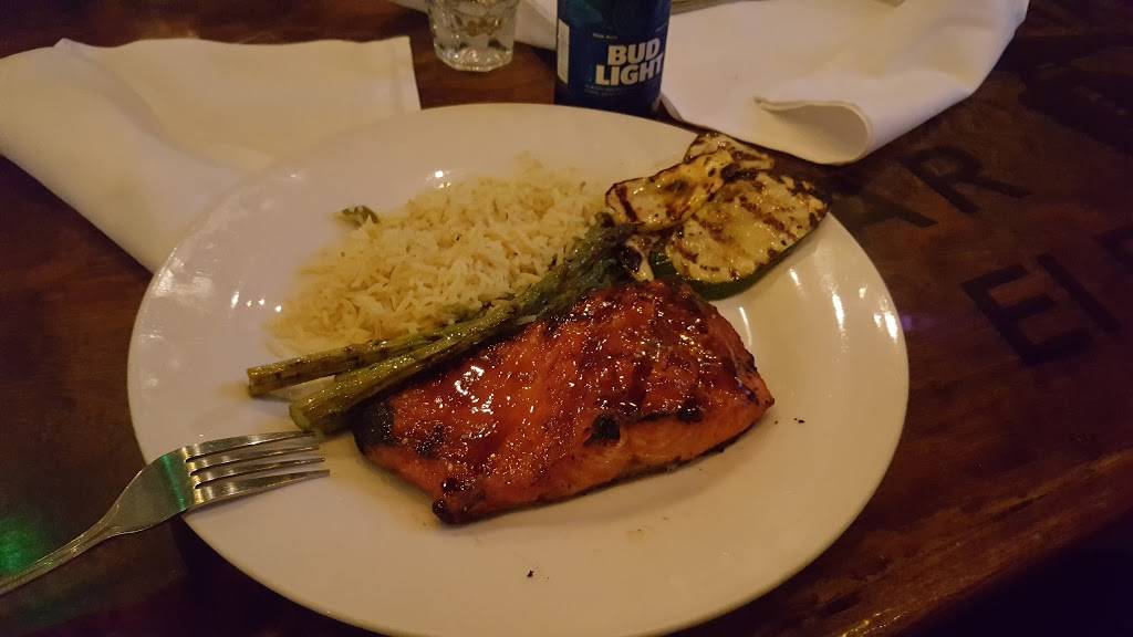 Cincinnati Bar & Grill | restaurant | 1700 N Zaragoza Rd #155, El Paso, TX 79936, USA | 9158561824 OR +1 915-856-1824