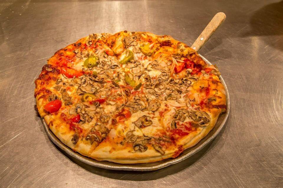 Batavias Original | restaurant | 500 E Main St, Batavia, NY 14020, USA | 5853433303 OR +1 585-343-3303