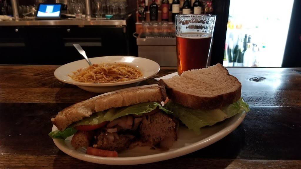 Deep Roots Restaurant and Bar | restaurant | 4601 Shawnee Dr, Kansas City, KS 66106, USA | 9136774502 OR +1 913-677-4502