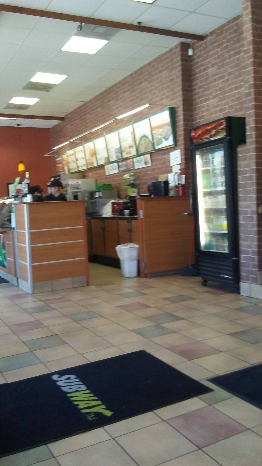 Subway | restaurant | 490 Park St, Beaumont, TX 77701, USA | 4098337827 OR +1 409-833-7827