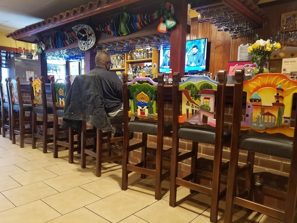 Zarape Restaurant | restaurant | 33 Maple St, Marlborough, MA 01752, USA | 5084855502 OR +1 508-485-5502