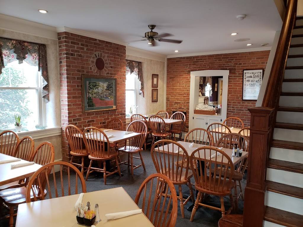 The Kling House Restaurant | restaurant | 3575 W Newport Rd, Gordonville, PA 17529, USA | 7177682746 OR +1 717-768-2746