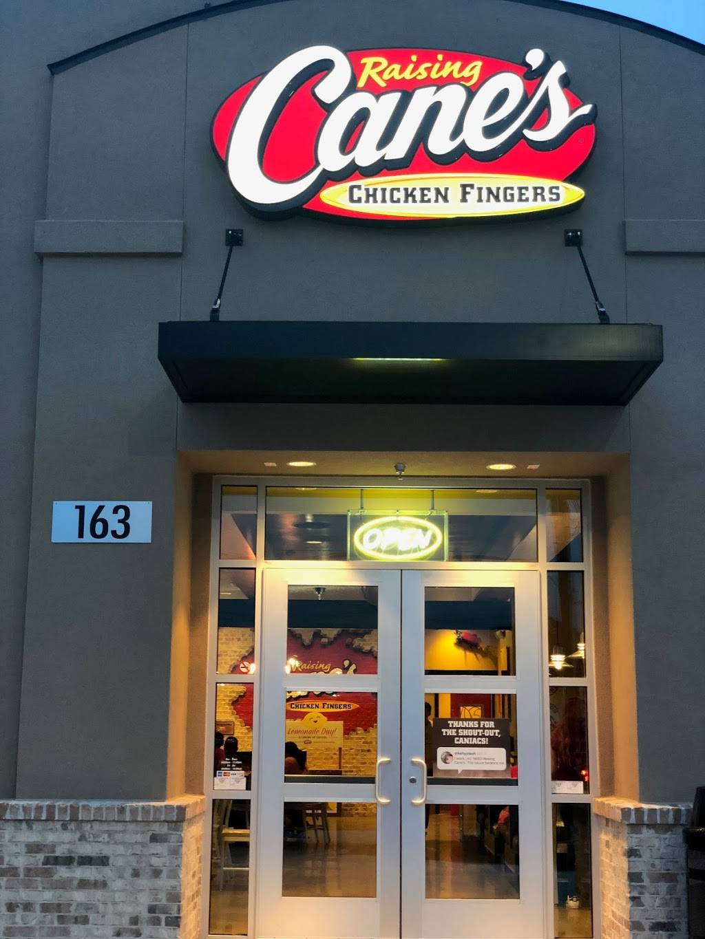 Raising Canes Chicken Fingers | meal takeaway | 163 West Road, Houston, TX 77037, USA | 2819314603 OR +1 281-931-4603