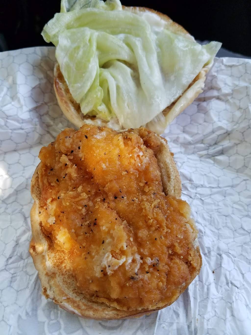 Wendys | restaurant | 2049 Milwaukee Ave, Burlington, WI 53105, USA | 2625347900 OR +1 262-534-7900