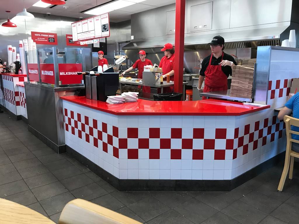 Five Guys | meal takeaway | 529 E 1000 N, Spanish Fork, UT 84660, USA | 8017987878 OR +1 801-798-7878