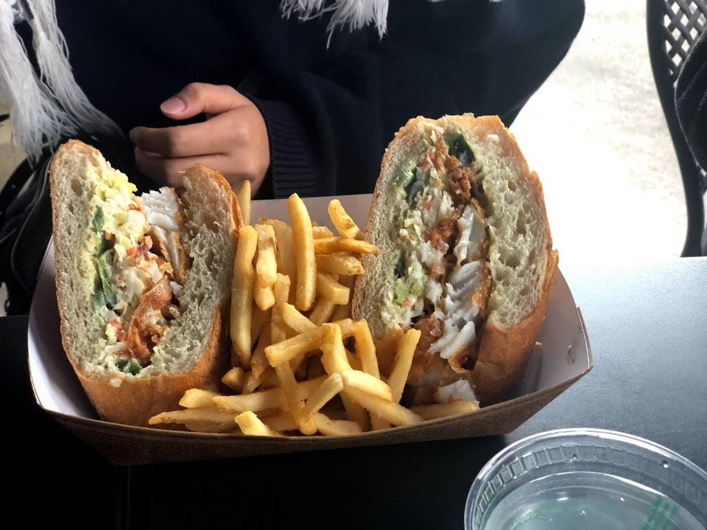 Chowder Hut | restaurant | 2890 Taylor St, San Francisco, CA 94133, USA | 4157761849 OR +1 415-776-1849