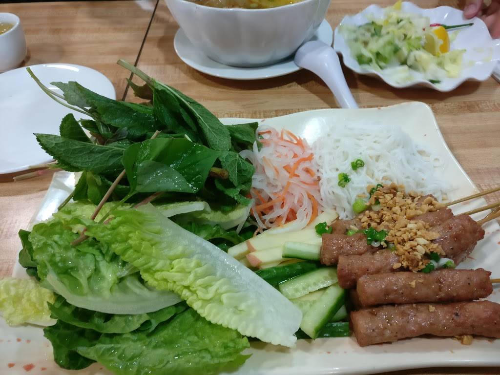 Da Nang Restaurant | restaurant | 2725 Jane St, North York, ON M3L 1S3, Canada | 4167477888 OR +1 416-747-7888