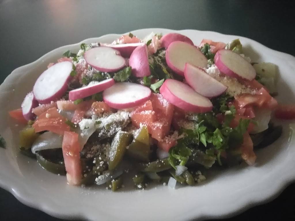El Porton | restaurant | 90 N Franklin St, Hempstead, NY 11550, USA | 5165651234 OR +1 516-565-1234