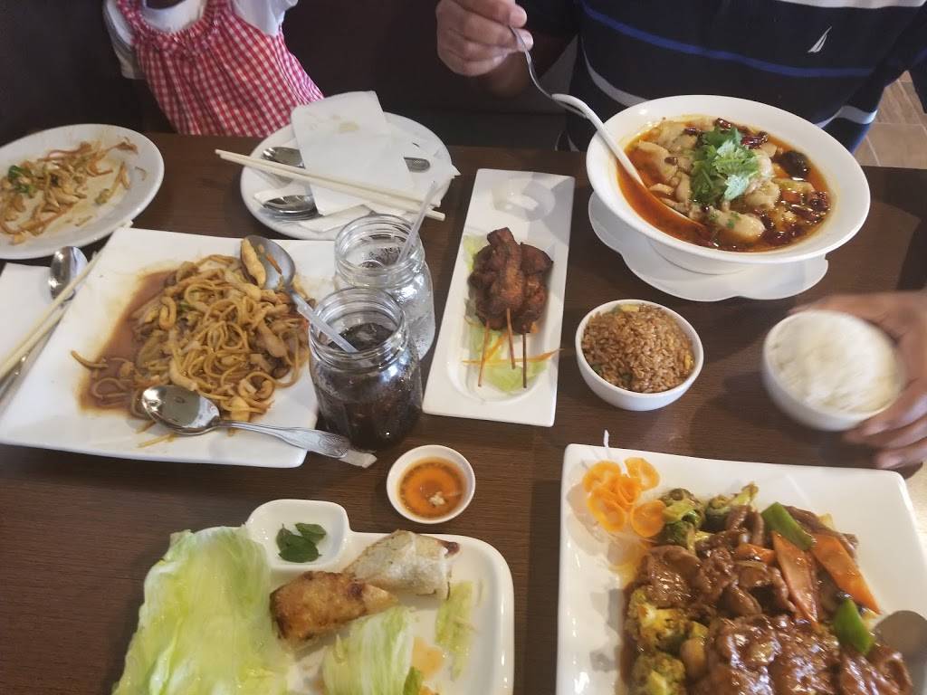 Lees Asian Fusion | restaurant | 33875 LA-16, Denham Springs, LA 70706, USA | 2253692388 OR +1 225-369-2388