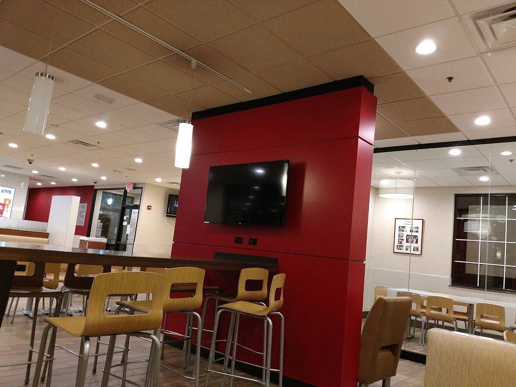 Wendys | restaurant | 45 Commerce Way, Plymouth, MA 02360, USA | 5087477377 OR +1 508-747-7377