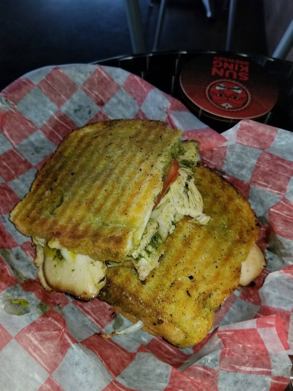 Wing Bar - Big Time Wings | restaurant | 8320 N Michigan Rd, Indianapolis, IN 46268, USA | 3177317121 OR +1 317-731-7121