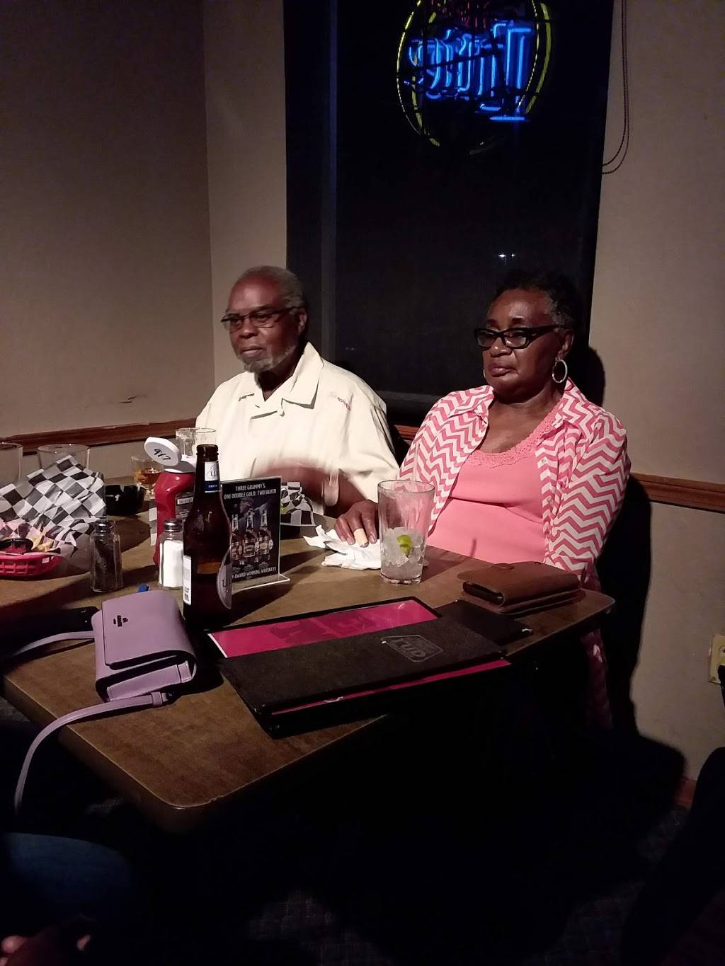 Henry Hudsons III | restaurant | 1851 S Douglas Blvd, Oklahoma City, OK 73130, USA | 4057320232 OR +1 405-732-0232