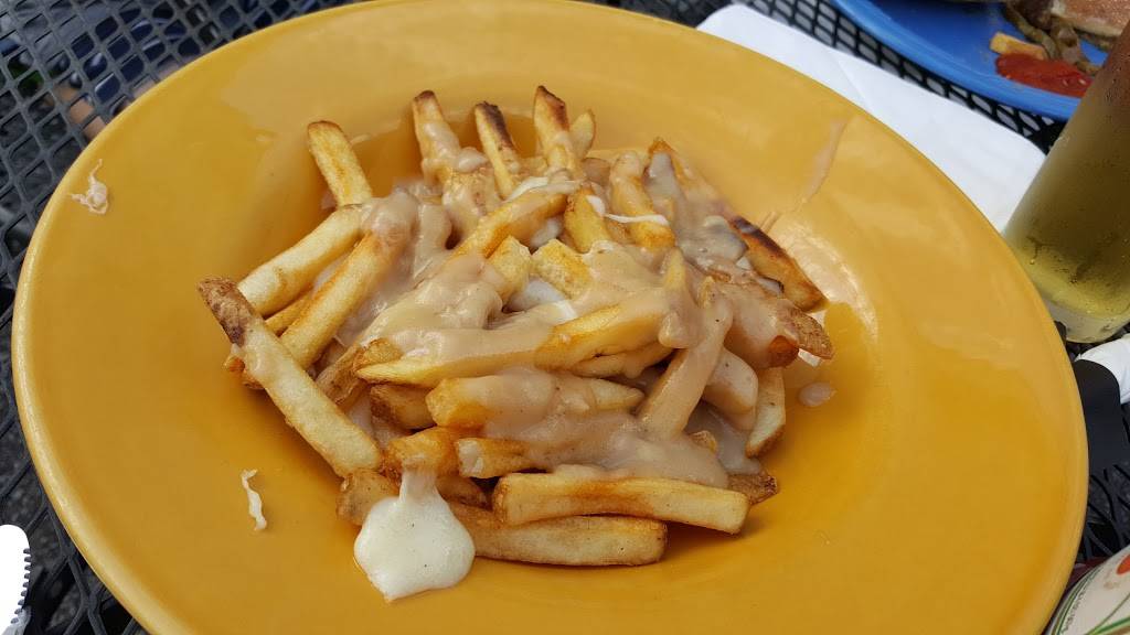 Bee Hive Brew Pub | restaurant | 20 Pleasant St, Canandaigua, NY 14424, USA | 5859192471 OR +1 585-919-2471