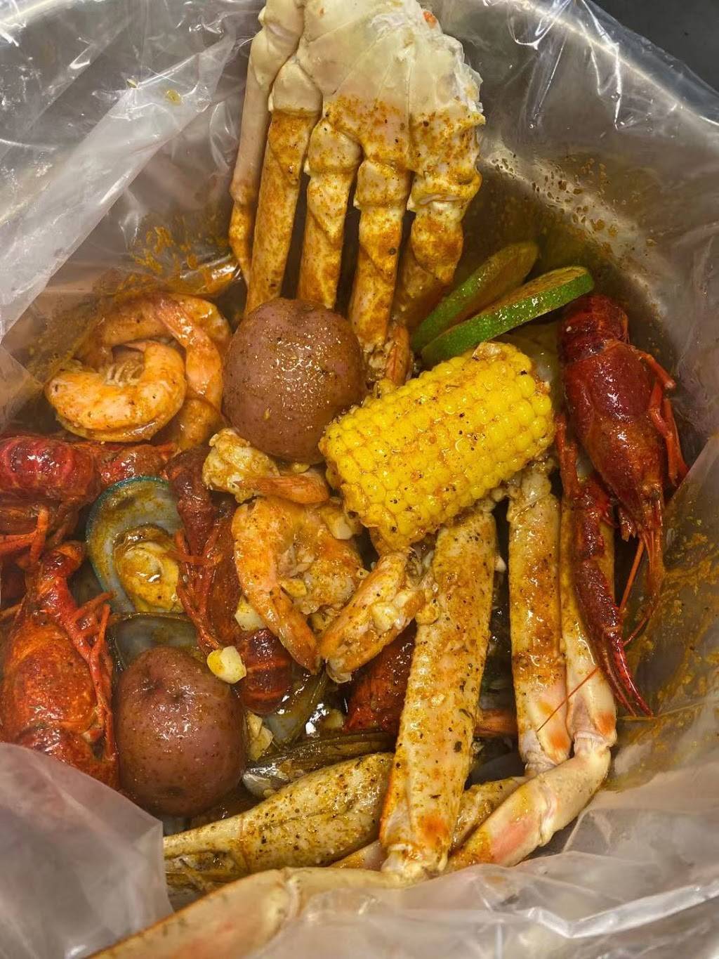 Crimson Crab- Cajun seafood and Bar | restaurant | 3851 Vincennes Rd, Indianapolis, IN 46268, USA | 3172807800 OR +1 317-280-7800